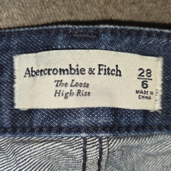 Abercrombie & Fitch High Rise Loose Jeans Wide Leg Denim Women's Size 6/28 - Picture 2 of 16